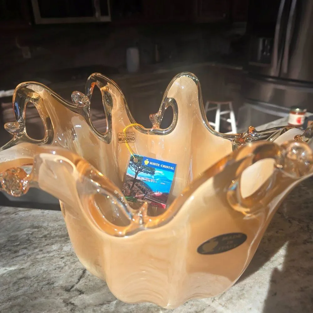 NWT Blown glass Murano vase bowl